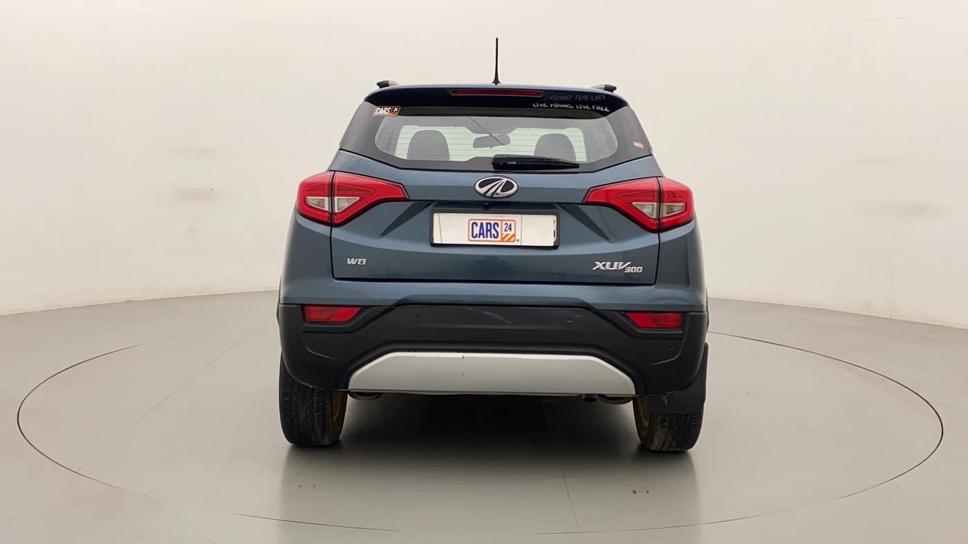 2019 Mahindra XUV300 W8 1.5 DIESEL, Diesel, Manual, 61,345 km, Back/Rear