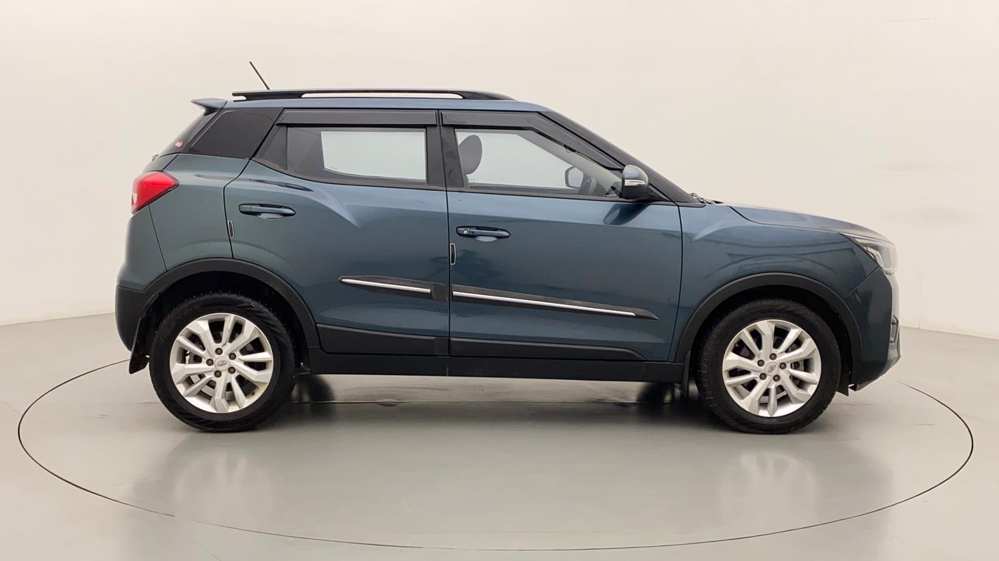 2019 Mahindra XUV300 W8 1.5 DIESEL, Diesel, Manual, 61,345 km, Right Side View