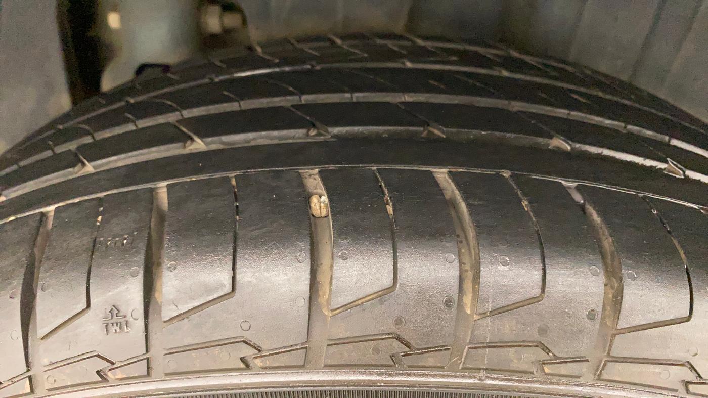 2019 Mahindra XUV300 W8 1.5 DIESEL, Diesel, Manual, 61,345 km, Left Rear Tyre Tread