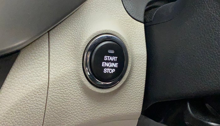 2019 Mahindra XUV300 W8 1.5 DIESEL, Diesel, Manual, 61,345 km, Keyless Start/ Stop Button