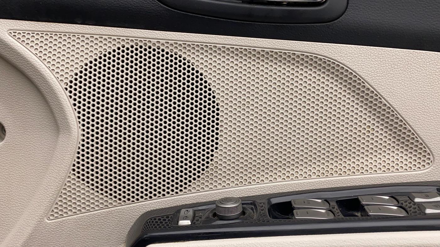 2019 Mahindra XUV300 W8 1.5 DIESEL, Diesel, Manual, 61,345 km, Speaker