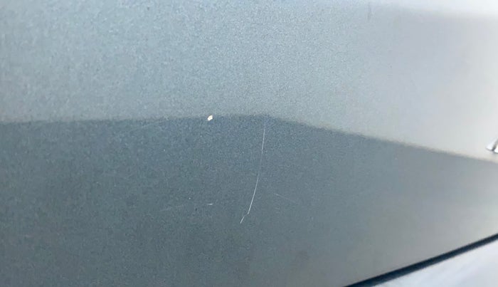 2019 Mahindra XUV300 W8 1.5 DIESEL, Diesel, Manual, 61,345 km, Dicky (Boot door) - Minor scratches