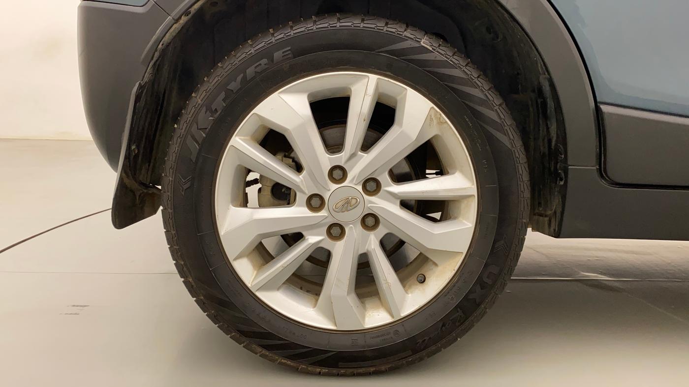 2019 Mahindra XUV300 W8 1.5 DIESEL, Diesel, Manual, 61,345 km, Right Rear Wheel