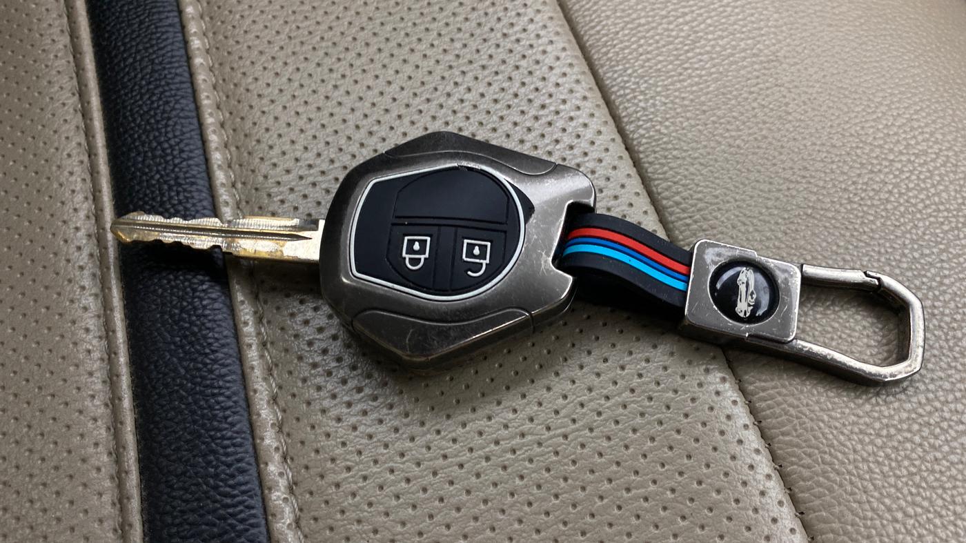 2018 Maruti Wagon R 1.0 VXI AMT, Petrol, Automatic, 83,597 km, Key Close Up