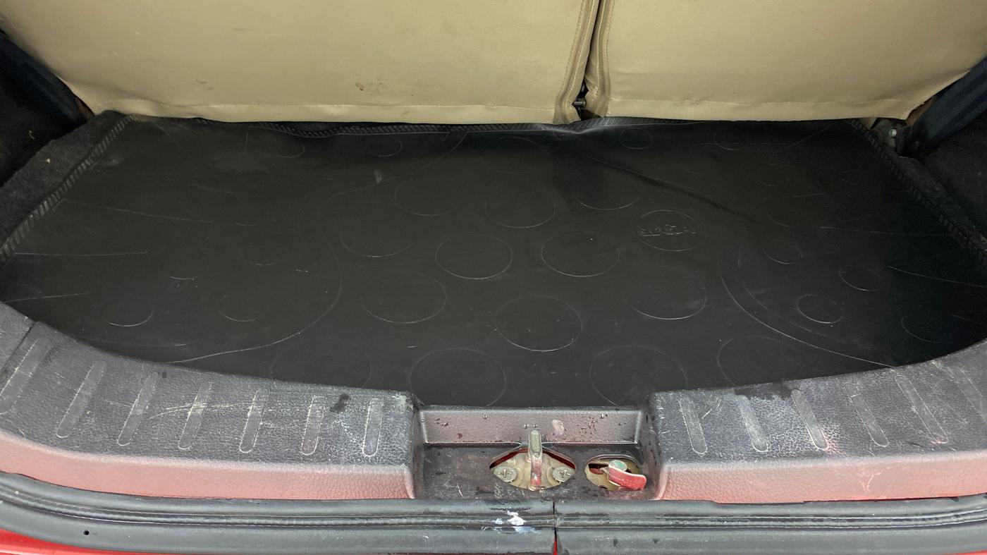 2018 Maruti Wagon R 1.0 VXI AMT, Petrol, Automatic, 83,597 km, Boot Inside