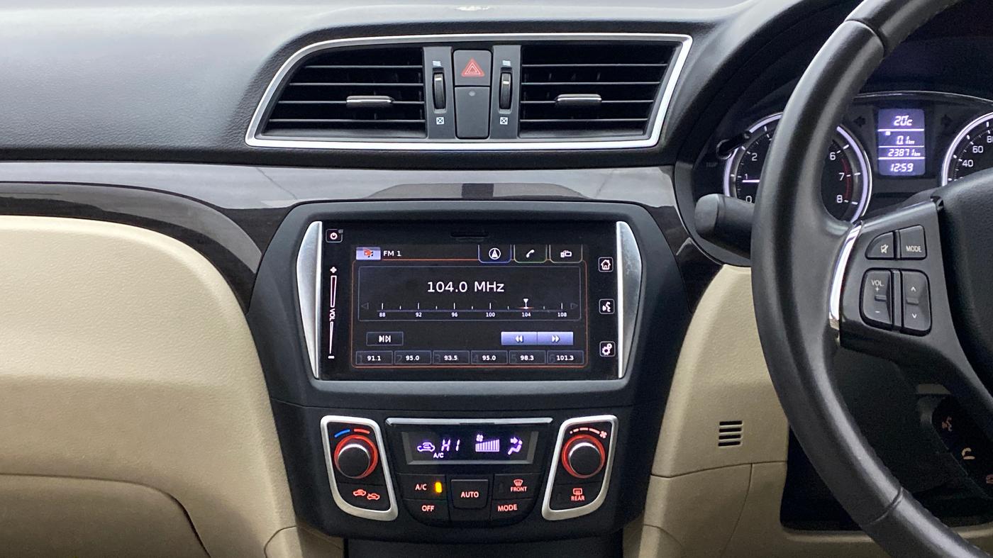 2018 Maruti Ciaz ALPHA 1.4 VVT, Petrol, Manual, 23,910 km, Air Conditioner