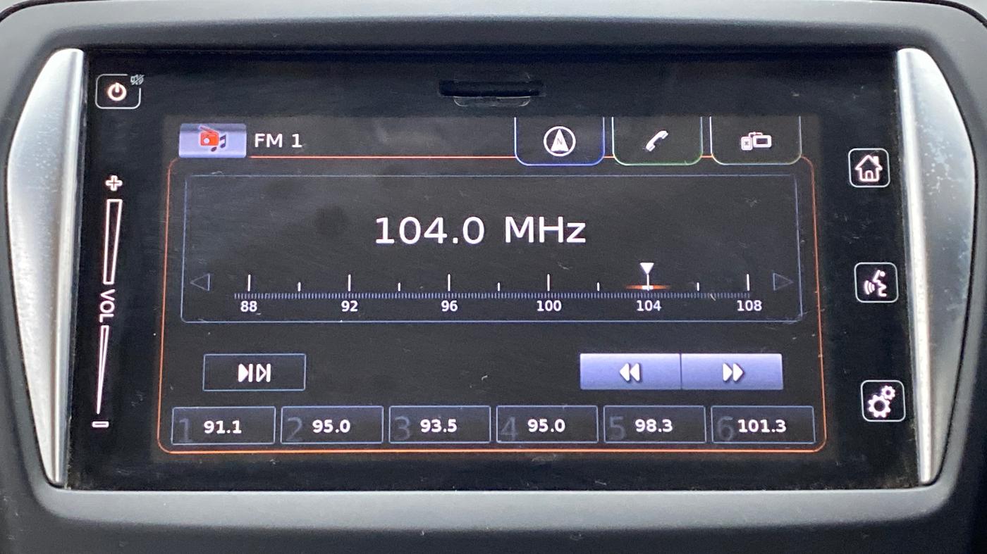 2018 Maruti Ciaz ALPHA 1.4 VVT, Petrol, Manual, 23,910 km, Infotainment System