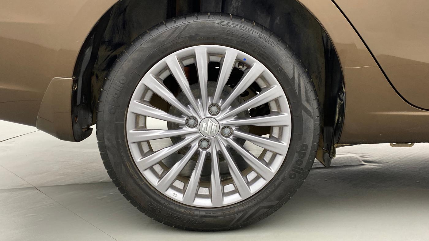 2018 Maruti Ciaz ALPHA 1.4 VVT, Petrol, Manual, 23,910 km, Right Rear Wheel
