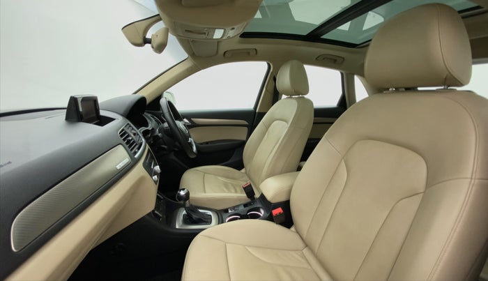2016 Audi Q3 35 TDI Technology, Diesel, Automatic, 56,652 km, Right Side Front Door Cabin