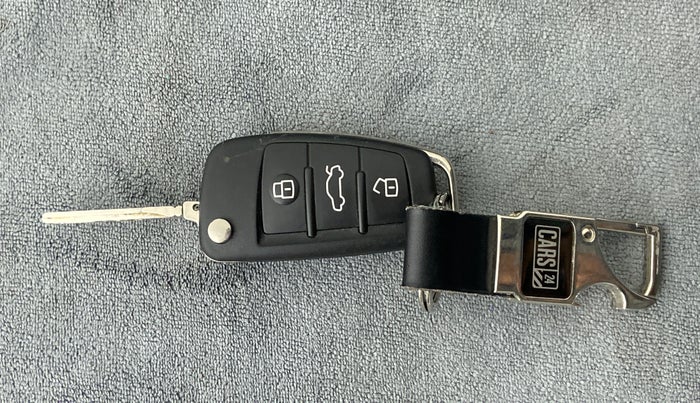 2016 Audi Q3 35 TDI Technology, Diesel, Automatic, 56,652 km, Key Close Up