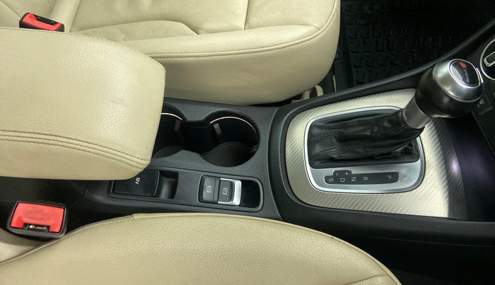 2016 Audi Q3 35 TDI Technology, Diesel, Automatic, 56,652 km, Gear Lever