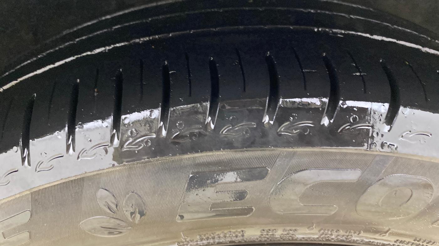 2023 Tata ALTROZ XT PETROL, Petrol, Manual, 59,462 km, Right Front Tyre Tread