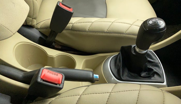 2015 Hyundai Verna FLUIDIC 1.6 CRDI S (o), Diesel, Manual, 1,14,127 km, Gear Lever