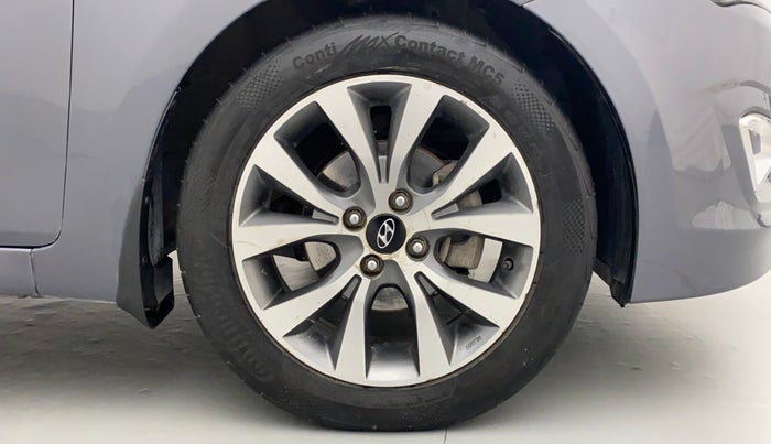 2015 Hyundai Verna FLUIDIC 1.6 CRDI S (o), Diesel, Manual, 1,14,127 km, Right Front Wheel