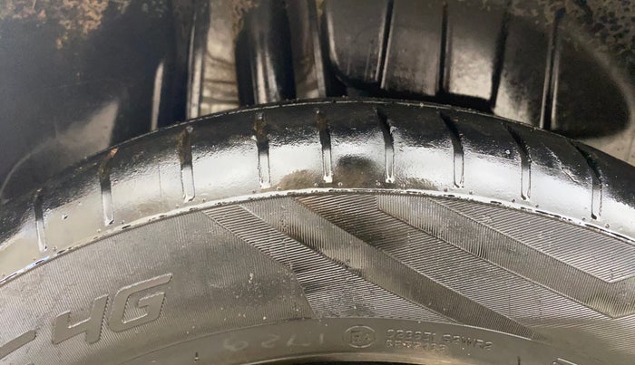 2023 Maruti Swift ZXI PLUS, Petrol, Manual, 63,070 km, Right Rear Tyre Tread