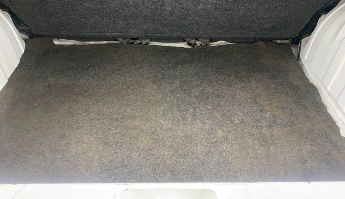 2019 Renault Kwid RXT 1.0 AMT (O), Petrol, Automatic, 27,258 km, Boot Inside