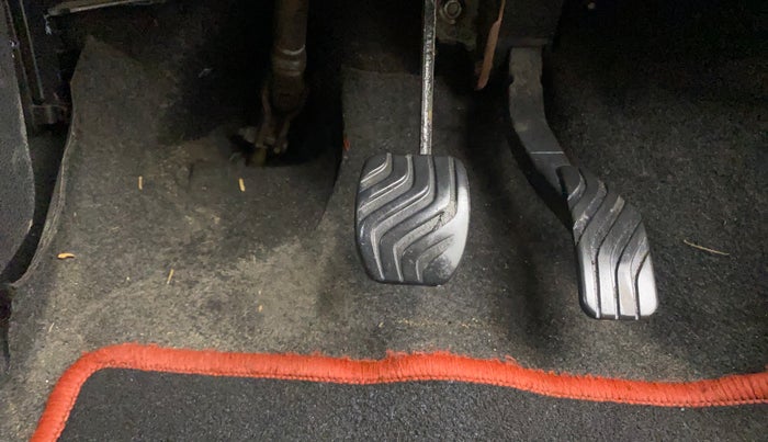 2019 Renault Kwid RXT 1.0 AMT (O), Petrol, Automatic, 27,258 km, Pedals