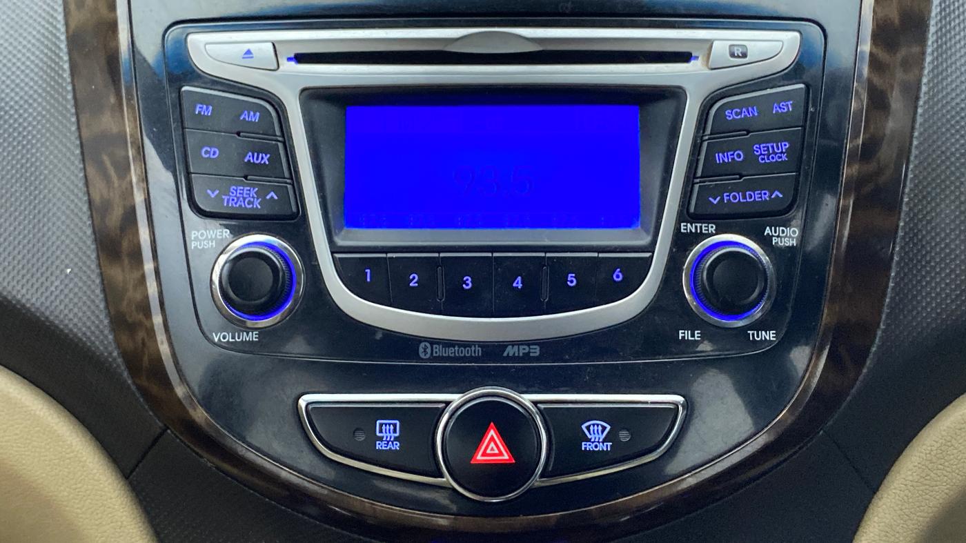 2013 Hyundai Verna FLUIDIC 1.6 SX VTVT OPT, Petrol, Manual, 75,571 km, Infotainment System