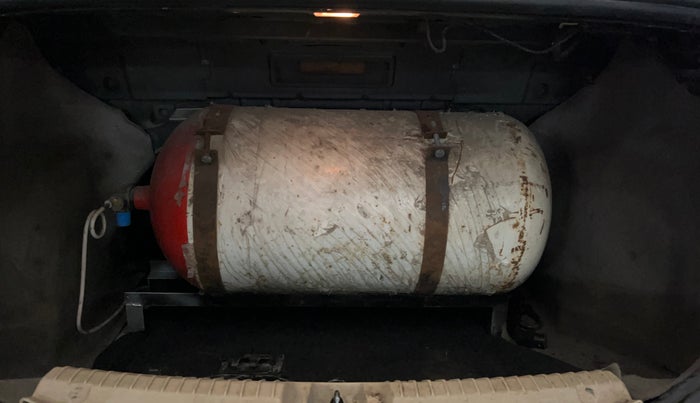 2015 Ford Figo Aspire TITANIUM 1.2 PETROL, CNG, Manual, 73,637 km, Boot Inside