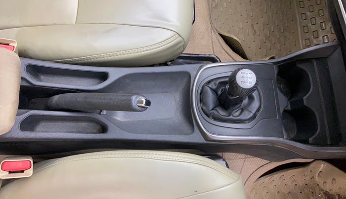 2014 Honda City 1.5L I-VTEC SV, Petrol, Manual, 1,19,596 km, Gear Lever