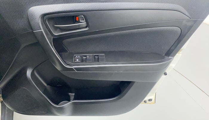 2019 Maruti Vitara Brezza VDI AMT, Diesel, Automatic, 30,326 km, Driver Side Door Panels Control