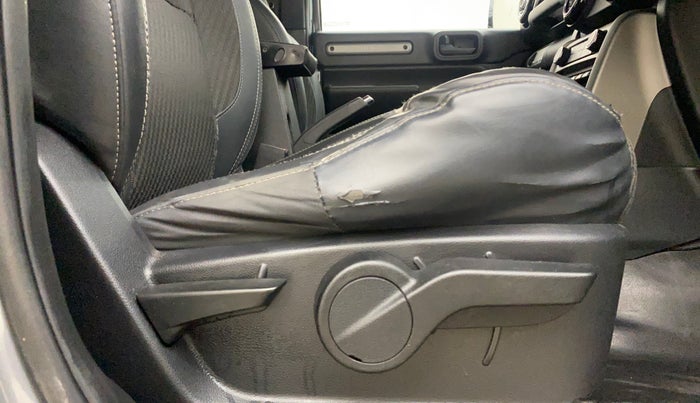 2021 Mahindra Thar LX PETROL HT 4WD AT, Petrol, Automatic, 35,823 km, Driver Side Adjustment Panel