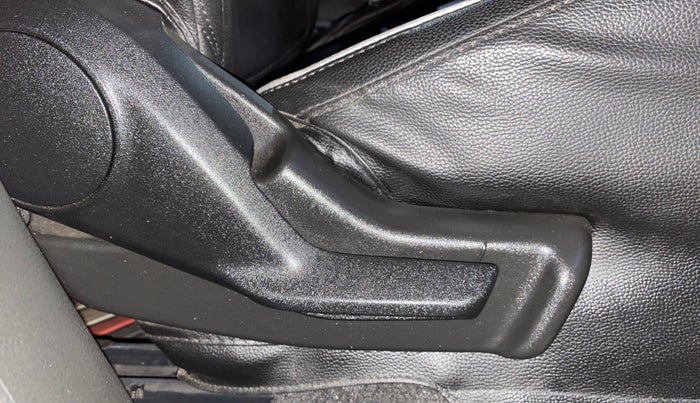 2021 Maruti Celerio ZXI, Petrol, Manual, 22,976 km, Driver Side Adjustment Panel