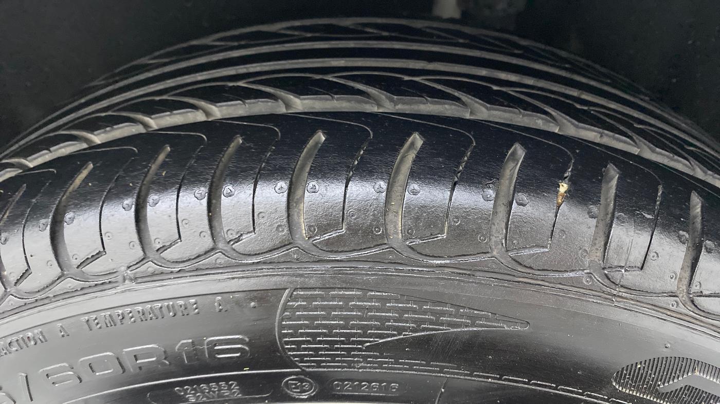 2020 Ford Ecosport 1.5 TITANIUM PLUS TI VCT AT, Petrol, Automatic, 24,054 km, Left Rear Tyre Tread