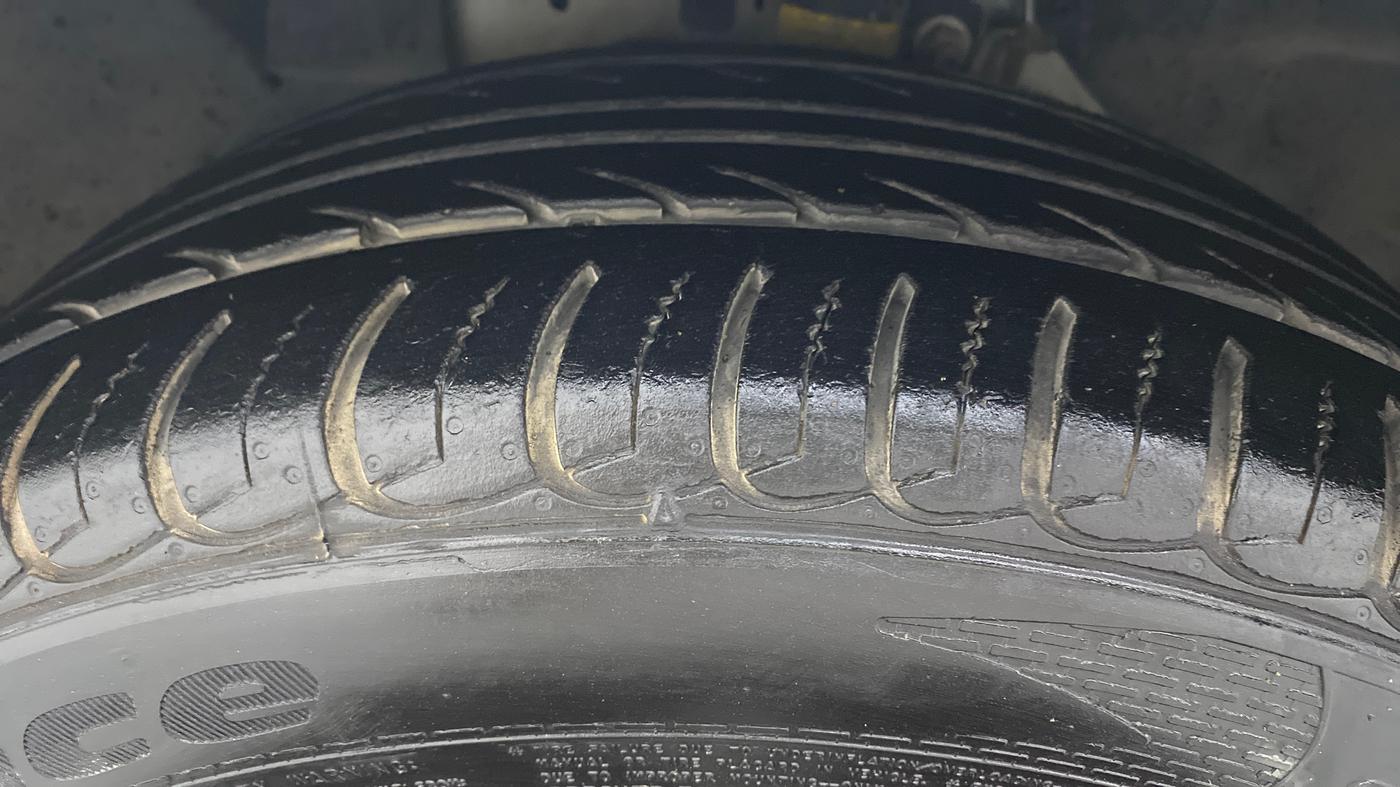 2020 Ford Ecosport 1.5 TITANIUM PLUS TI VCT AT, Petrol, Automatic, 24,054 km, Left Front Tyre Tread