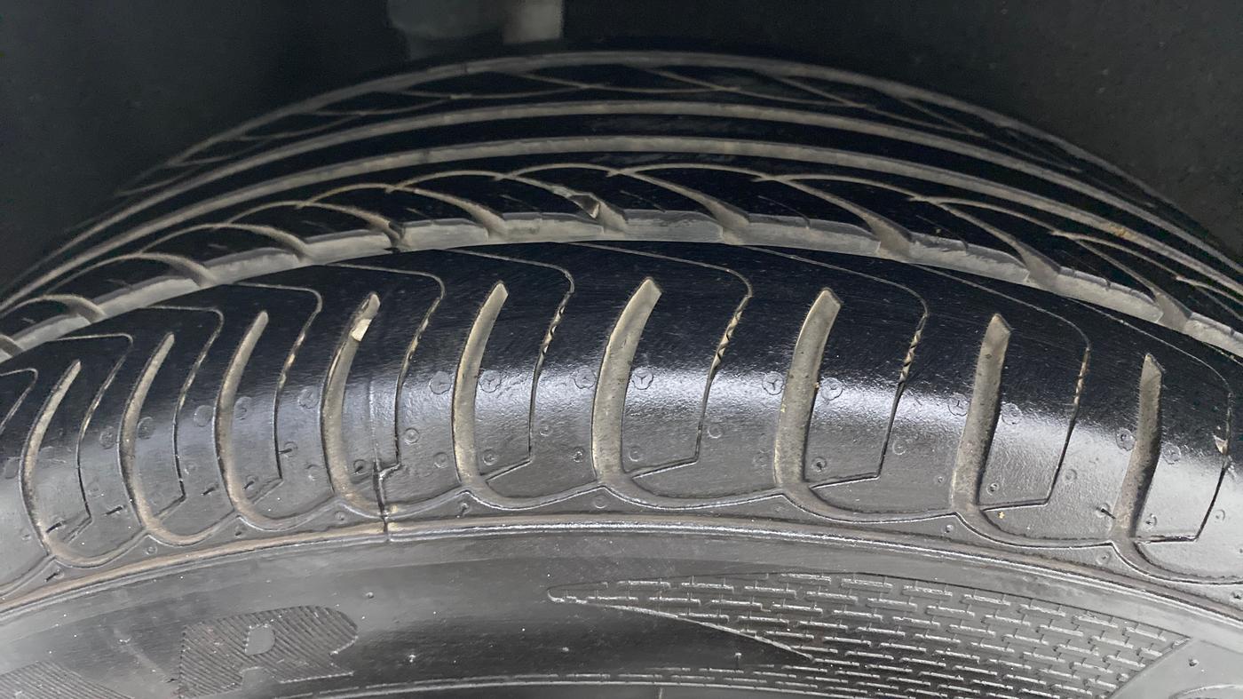 2020 Ford Ecosport 1.5 TITANIUM PLUS TI VCT AT, Petrol, Automatic, 24,054 km, Right Rear Tyre Tread