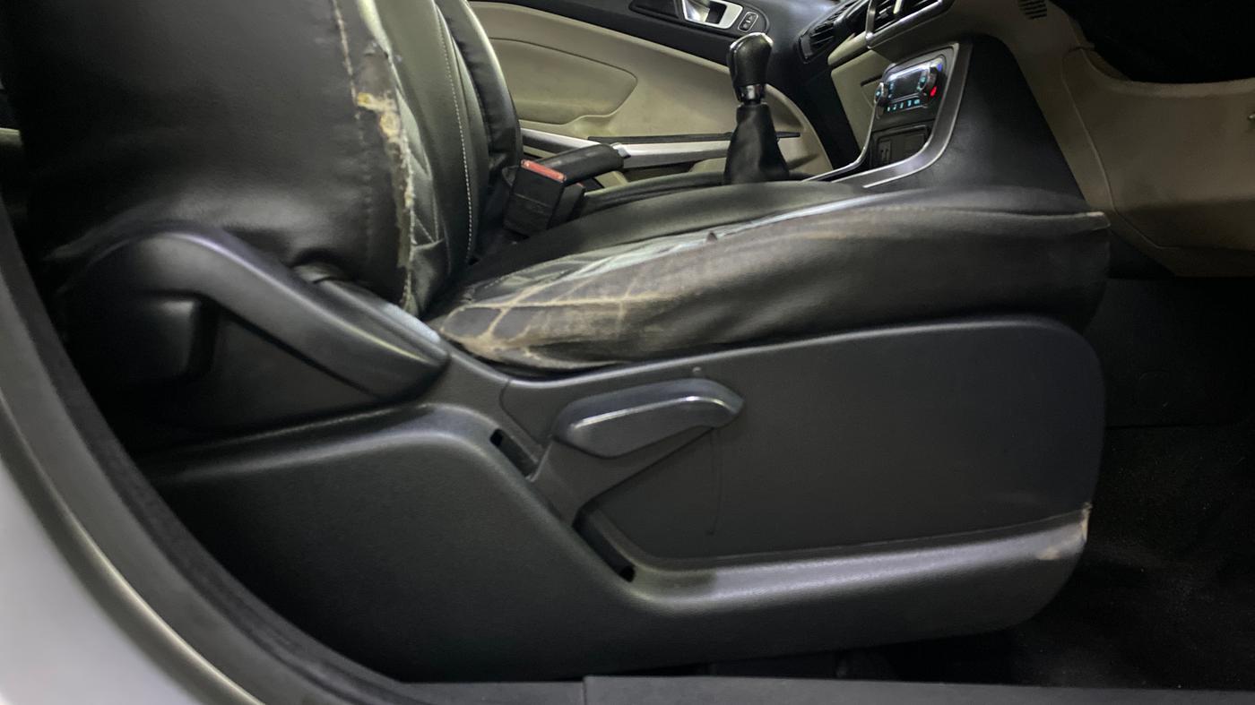2019 Ford Ecosport TITANIUM + 1.5L PETROL AT, Petrol, Automatic, 74,762 km, Driver Side Adjustment Panel