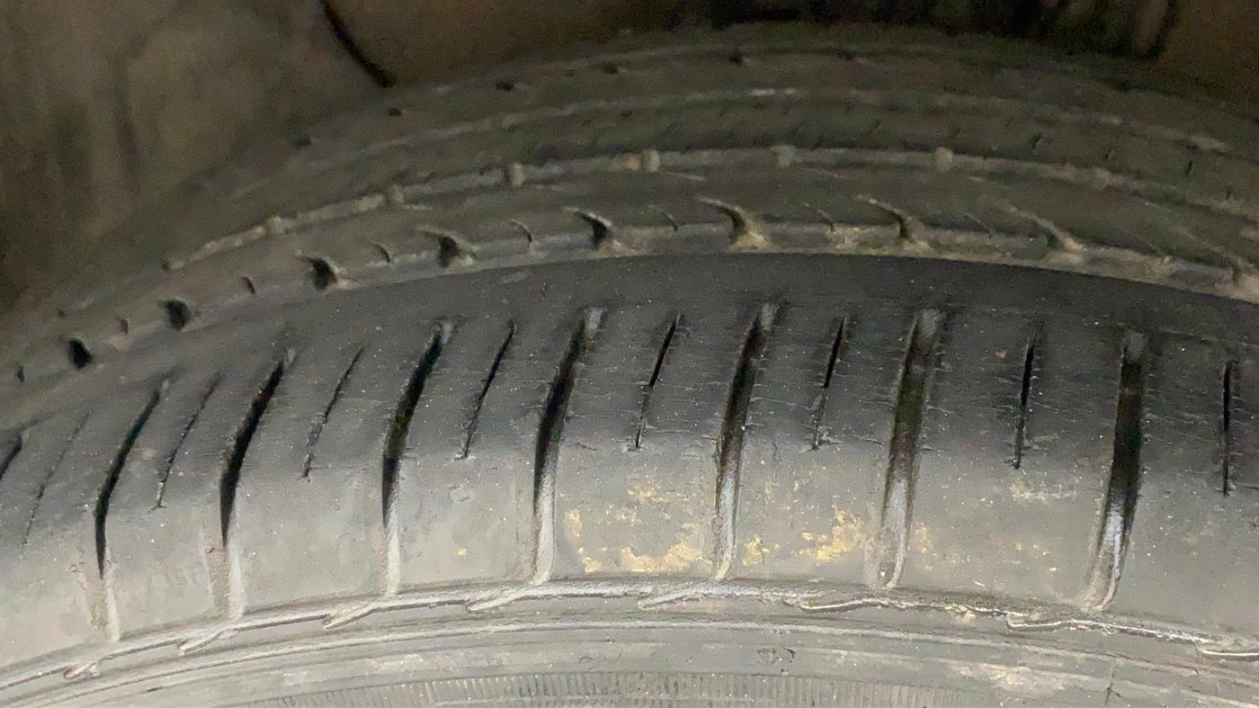 2015 Hyundai i20 Active 1.2 S, Petrol, Manual, 38,463 km, Left Front Tyre Tread