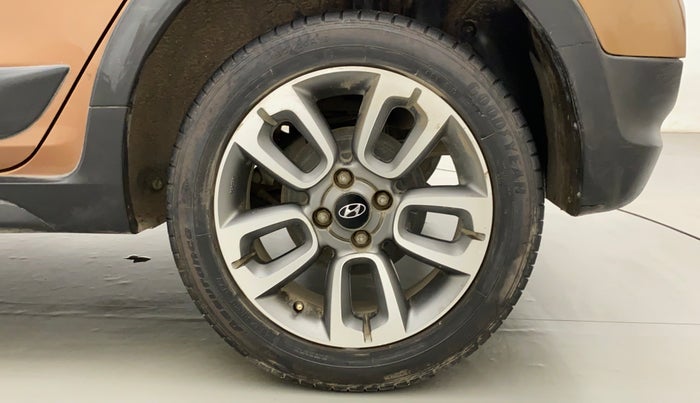 2015 Hyundai i20 Active 1.2 S, Petrol, Manual, 38,463 km, Left Rear Wheel