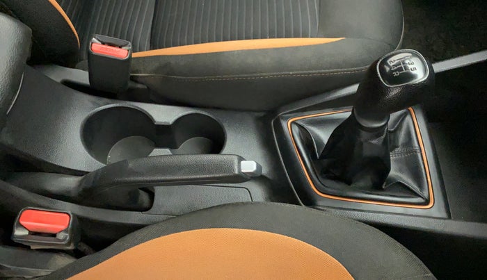 2015 Hyundai i20 Active 1.2 S, Petrol, Manual, 38,463 km, Gear Lever
