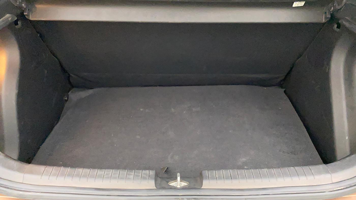 2015 Hyundai i20 Active 1.2 S, Petrol, Manual, 38,463 km, Boot Inside