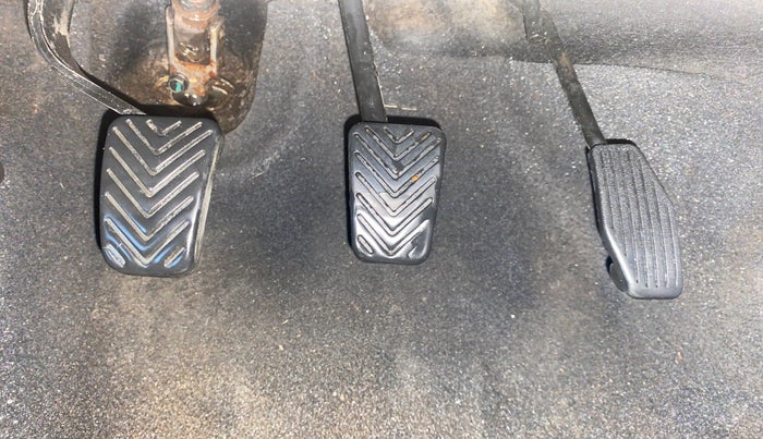 2012 Hyundai Eon MAGNA +, Petrol, Manual, 73,444 km, Pedals