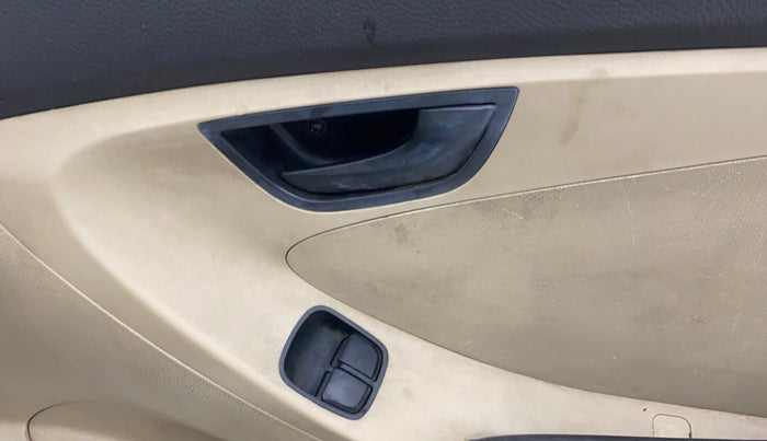 2012 Hyundai Eon MAGNA +, Petrol, Manual, 73,444 km, Driver Side Door Panels Control