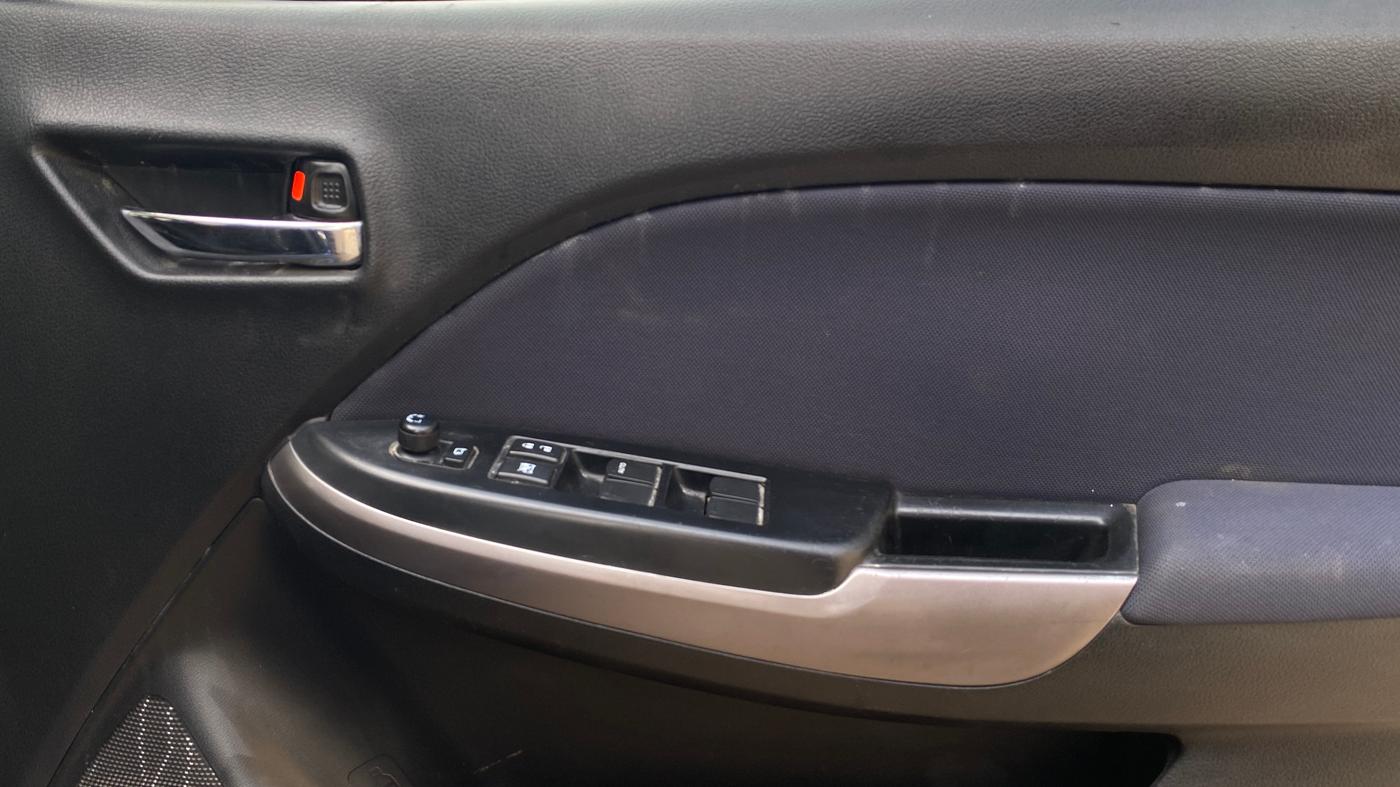 2019 Maruti Baleno DELTA PETROL 1.2, Petrol, Manual, 45,432 km, Driver Side Door Panels Control