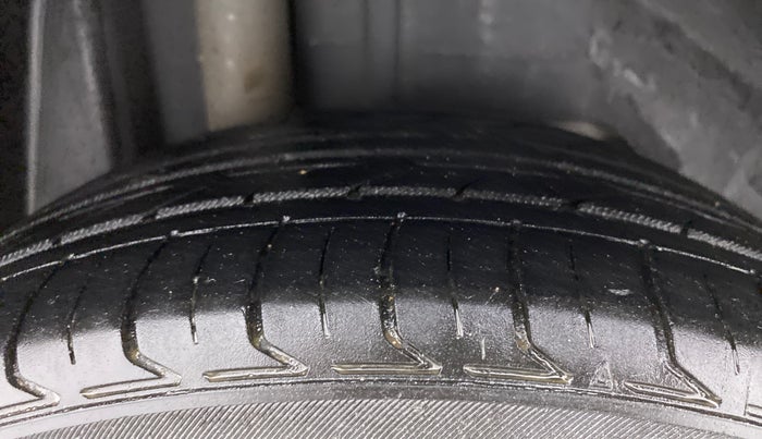 2020 Ford Figo Aspire TITANIUM1.5 DIESEL, Diesel, Manual, 62,258 km, Right Rear Tyre Tread