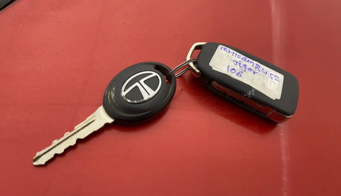 2018 Tata TIGOR XZA PETROL, Petrol, Automatic, 20,272 km, Key Close Up