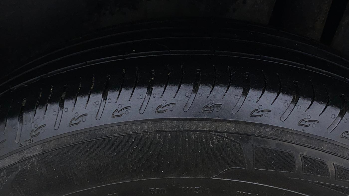 2024 Maruti BREZZA VXI S-CNG, CNG, Manual, 29,470 km, Left Rear Tyre Tread