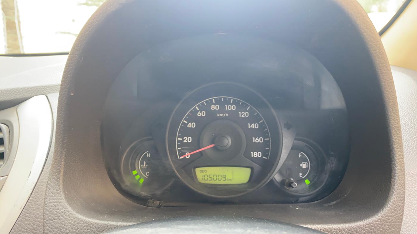 2014 Hyundai Eon ERA +, Petrol, Manual, 1,05,008 km, Odometer Image