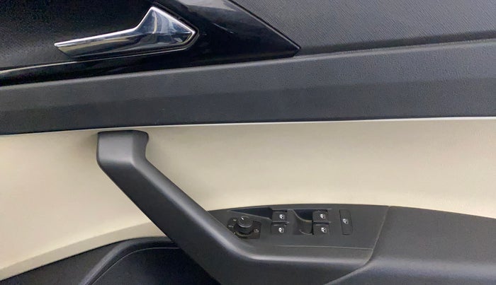 2022 Skoda SLAVIA STYLE 1.5L TSI MT, Petrol, Manual, 41,251 km, Driver Side Door Panels Control