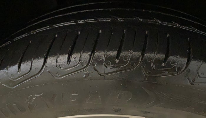 2022 Skoda SLAVIA STYLE 1.5L TSI MT, Petrol, Manual, 41,251 km, Right Front Tyre Tread