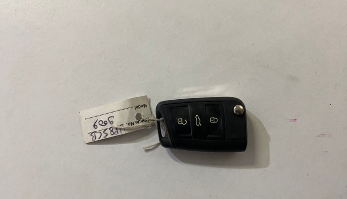 2022 Skoda SLAVIA STYLE 1.5L TSI MT, Petrol, Manual, 41,251 km, Key Close Up