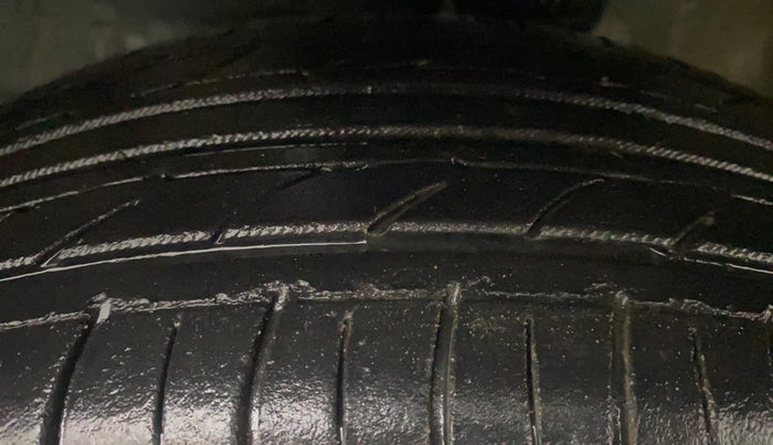 2016 Maruti Celerio ZXI AMT, Petrol, Automatic, 65,773 km, Left Front Tyre Tread