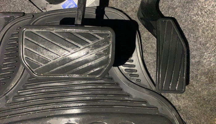 2016 Maruti Celerio ZXI AMT, Petrol, Automatic, 65,773 km, Pedals