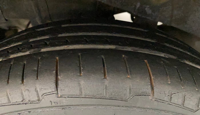 2011 Hyundai Santro Xing GLS, Petrol, Manual, 55,224 km, Right Rear Tyre Tread
