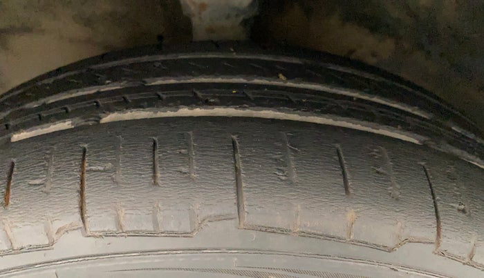 2011 Hyundai Santro Xing GLS, Petrol, Manual, 55,224 km, Left Front Tyre Tread