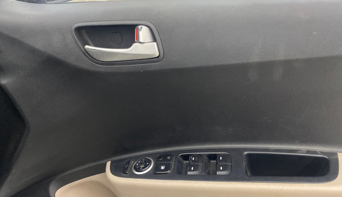 2013 Hyundai Grand i10 SPORTZ AT 1.2 KAPPA VTVT, Petrol, Automatic, 1,02,760 km, Driver Side Door Panels Control